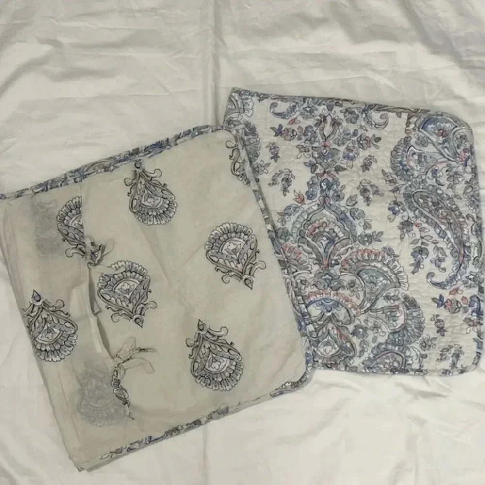 Rachel Ashwell Quilted‎ Pillow Covers Paisley Floral Blue White Size 21x37 Set